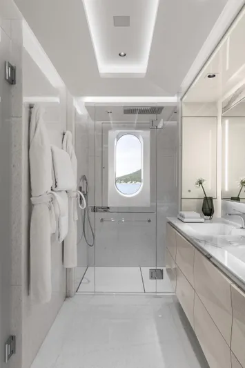 H3 Yacht Photos Pics 