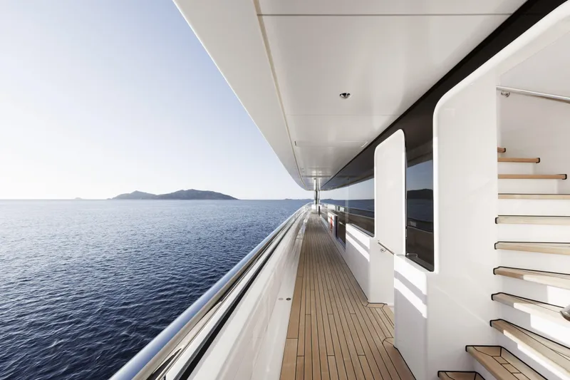 H3 Yacht Photos Pics 