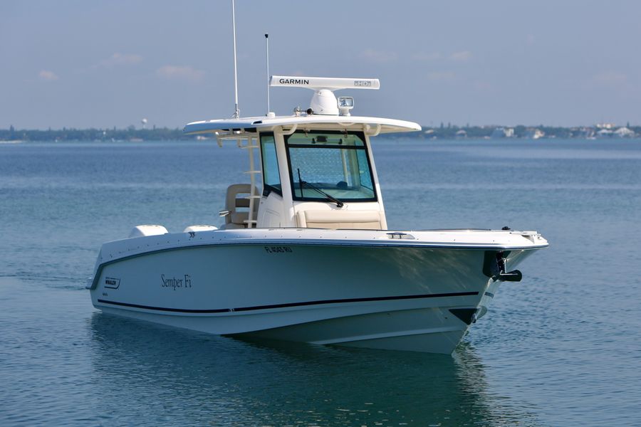 2019 Boston Whaler 330 Outrage