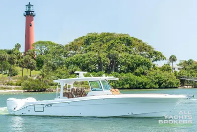 2025 HCB Yachts Lujo 42'