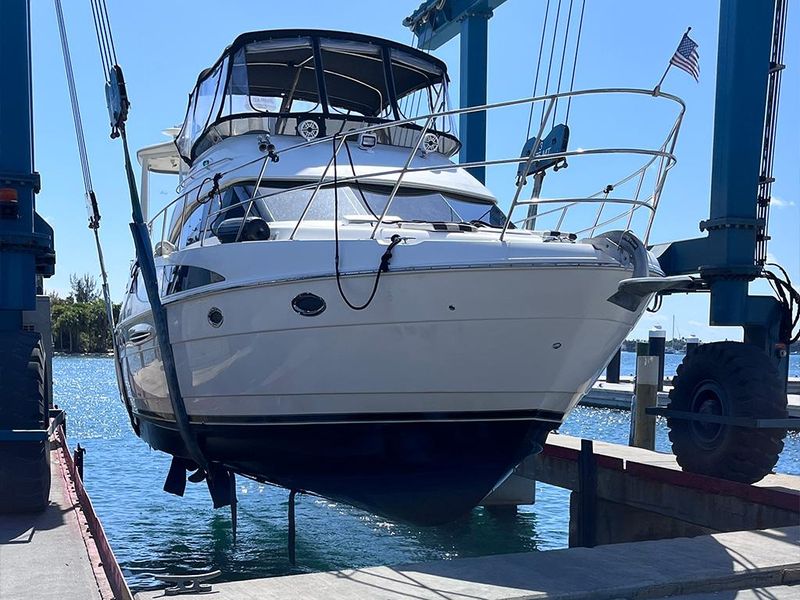 2004 Meridian 459 Motor Yacht