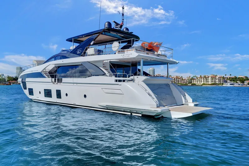 Enchante Yacht Photos Pics 2020 Azimut Grande 27 Metri