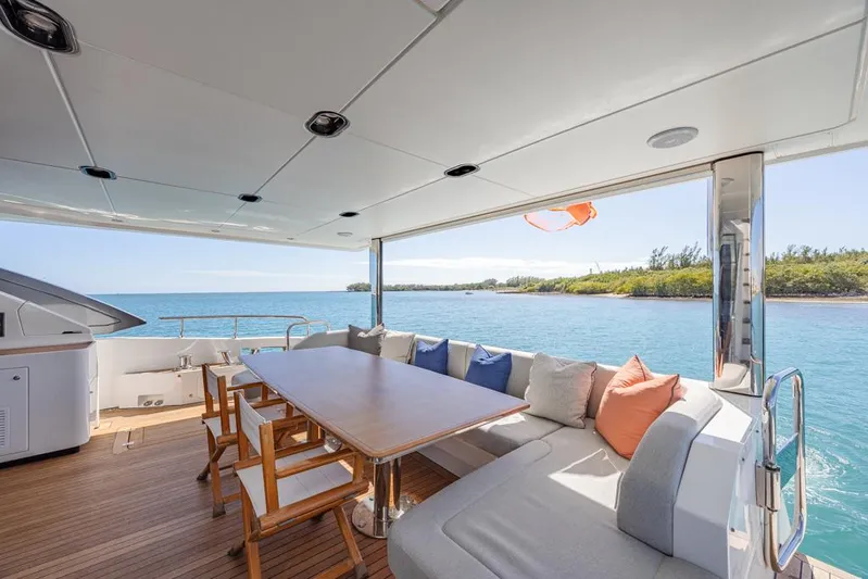 Enchante Yacht Photos Pics Aft Cockpit Lounge