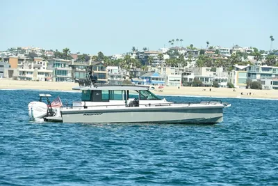 Axopar 37 Cross Cabin
