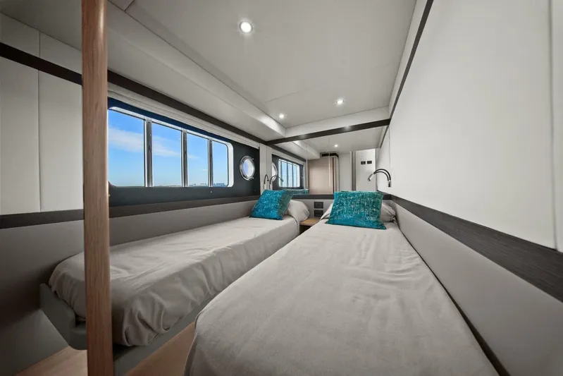 T'nt' IV Yacht Photos Pics 2025 Absolute 48 Navetta - Stateroom