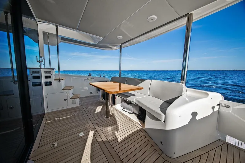 T'nt' IV Yacht Photos Pics 2025 Absolute 48 Navetta - Aft Deck