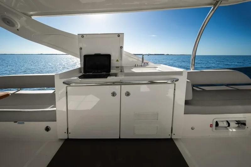 T'nt' IV Yacht Photos Pics 2025 Absolute 48 Navetta - Flybridge