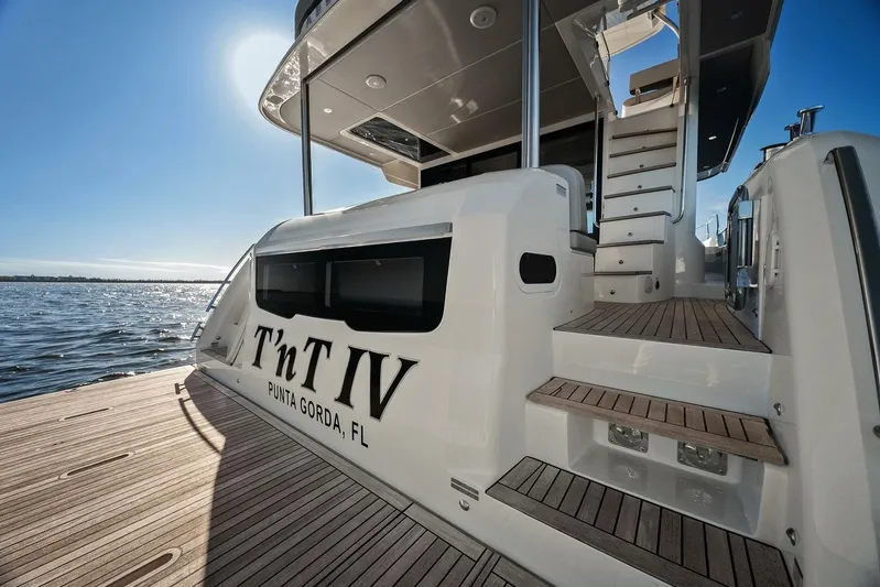 T'nt' IV Yacht Photos Pics 2025 Absolute 48 Navetta - Stern