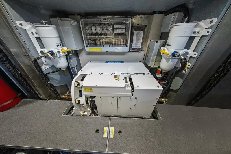 T'nt' IV Yacht Photos Pics 2025 Absolute 48 Navetta - Engine Room