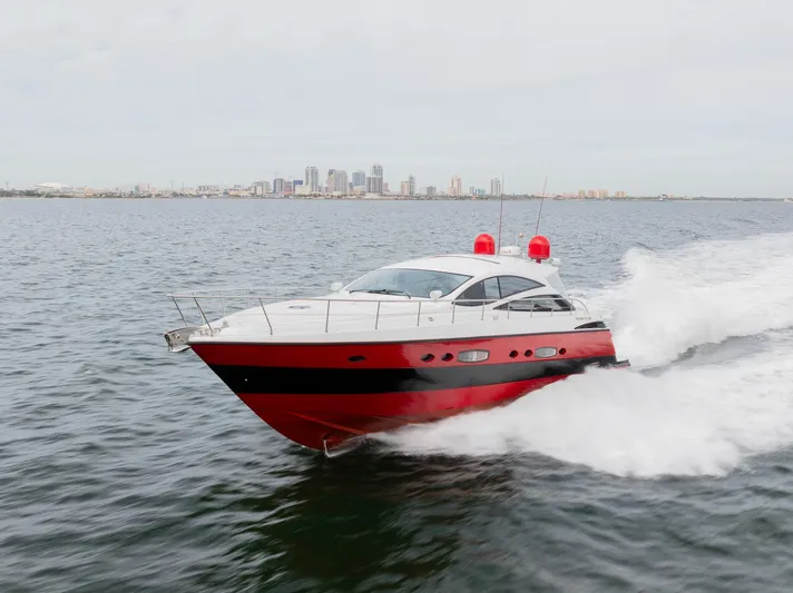 Drop Out Yacht Photos Pics 