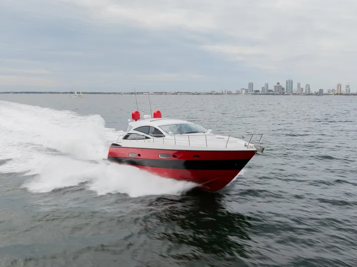 Drop Out Yacht Photos Pics 