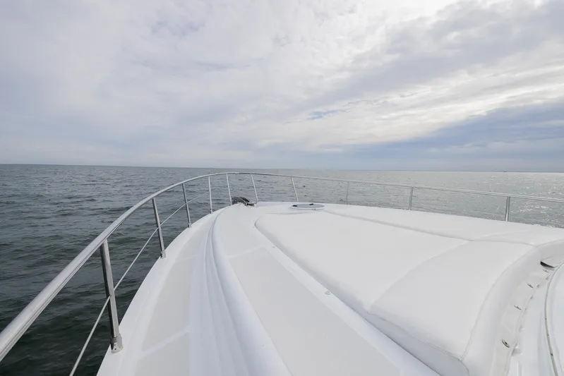 Drop Out Yacht Photos Pics 