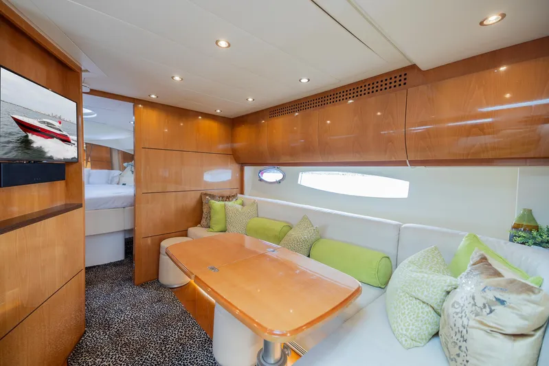 Drop Out Yacht Photos Pics 