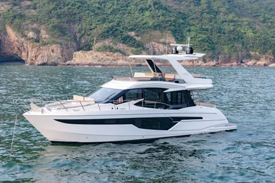 2019 Galeon 500 Fly