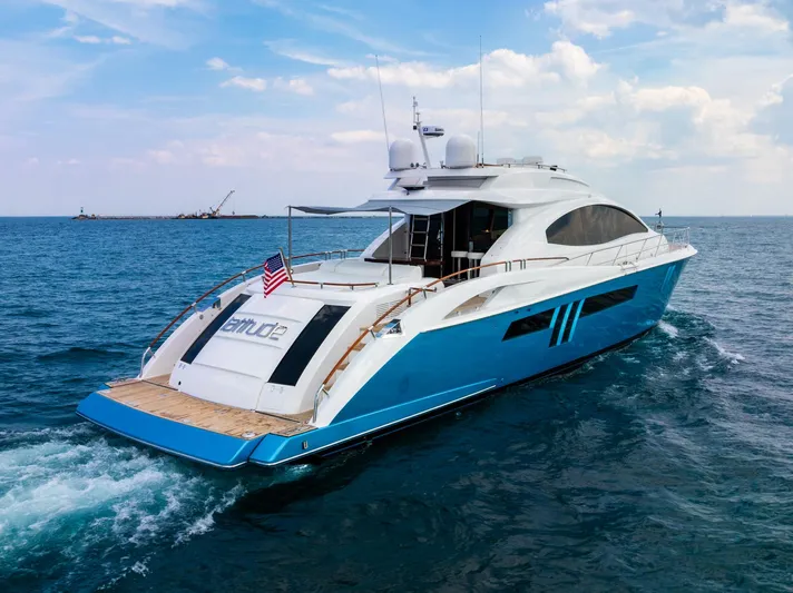 Latitude Yacht Photos Pics 