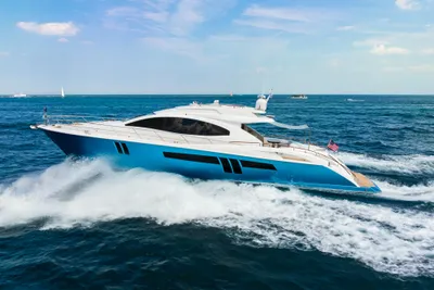 Lazzara 78 LSX TWIN ENGINES