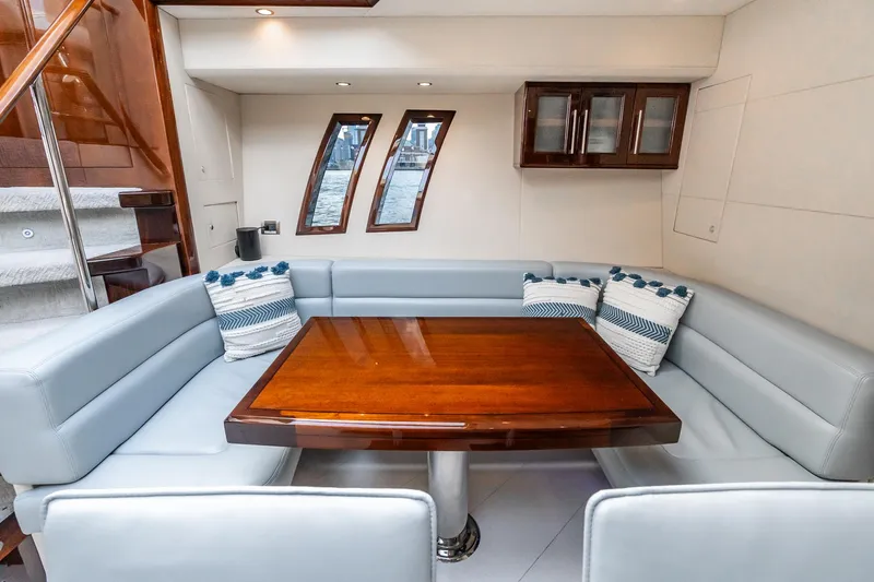 Latitude Yacht Photos Pics 