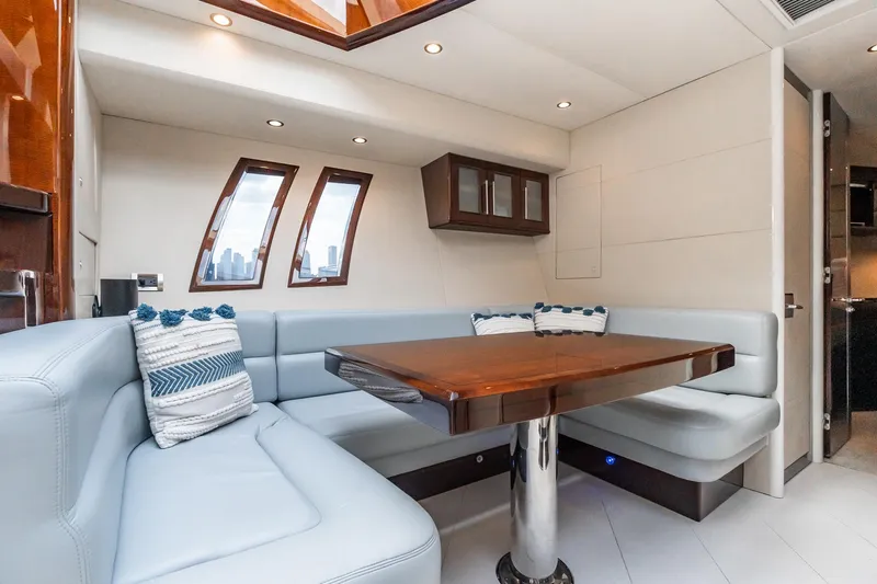 Latitude Yacht Photos Pics 