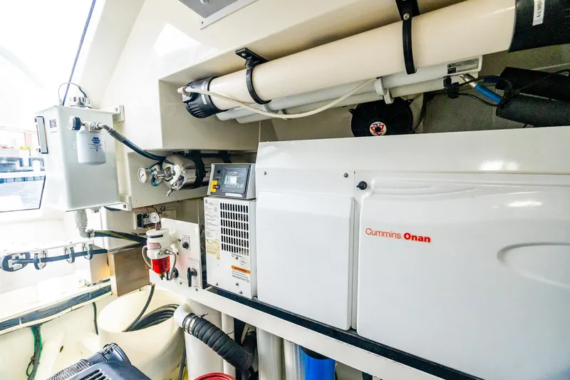 Latitude Yacht Photos Pics 