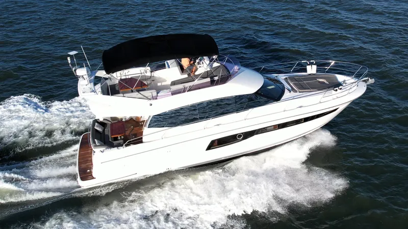 Prestige 50 Fly New Pods Yacht Photos Pics 