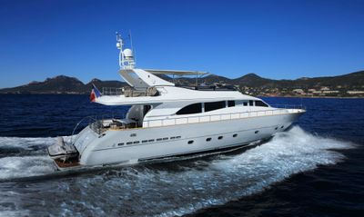 Yacht