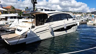 2023 Cayman Yachts 600 S