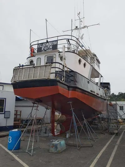 Elizabeth Ruth Yacht Photos Pics Haulout