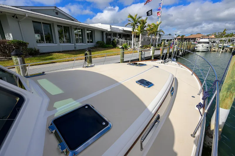 Cheers Yacht Photos Pics 