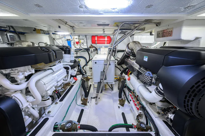 Cheers Yacht Photos Pics 