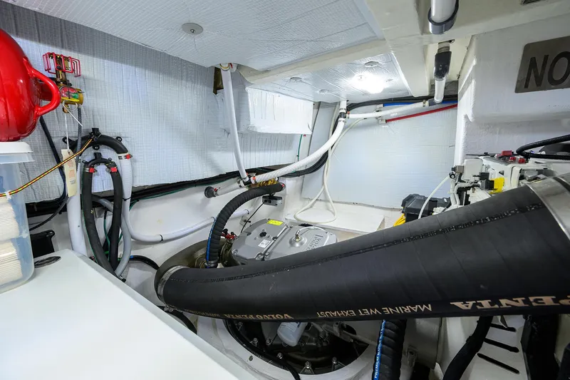 Cheers Yacht Photos Pics 