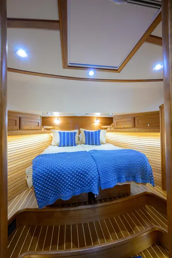 Cheers Yacht Photos Pics 