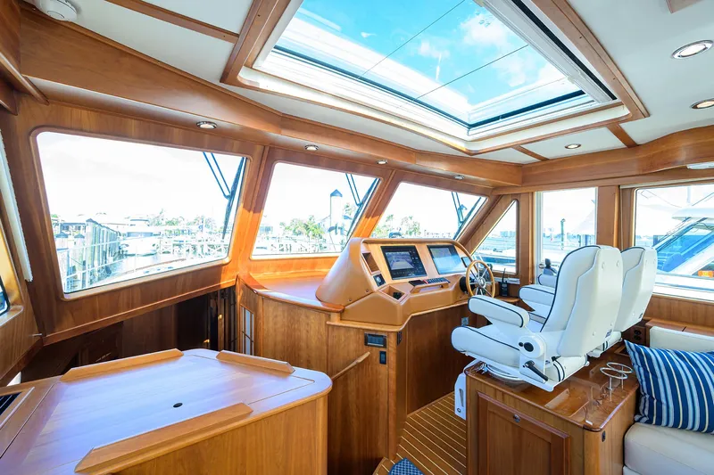 Cheers Yacht Photos Pics 