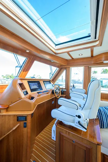 Cheers Yacht Photos Pics 