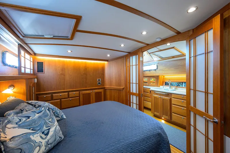 Cheers Yacht Photos Pics 