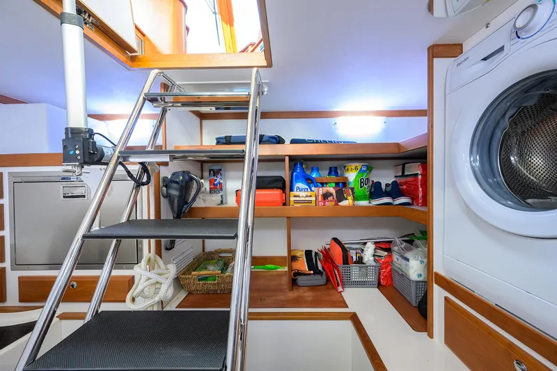 Cheers Yacht Photos Pics 