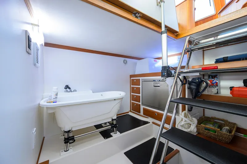 Cheers Yacht Photos Pics 