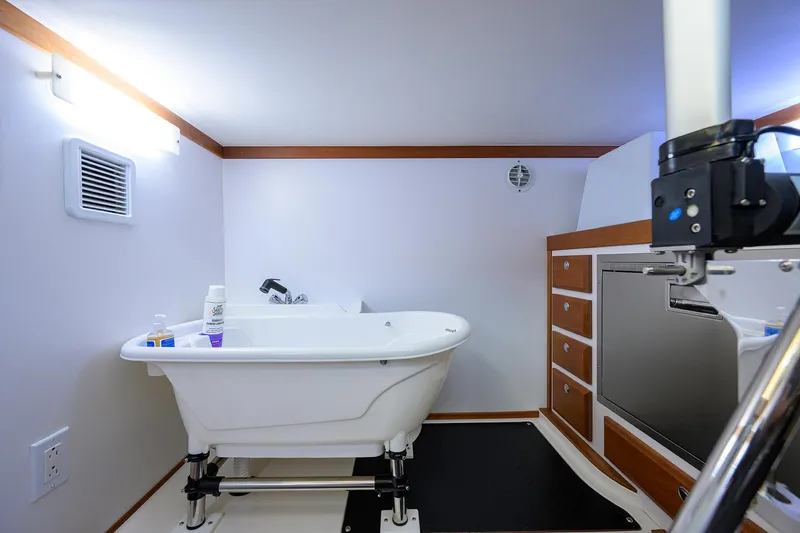 Cheers Yacht Photos Pics 