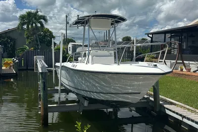 Sea Boss 210 Center Console