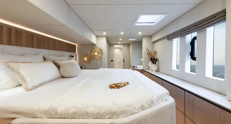 Spice Of Life Yacht Photos Pics 