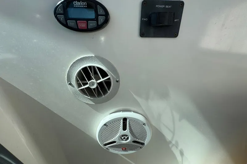 Lone Star Yacht Photos Pics Control panel and speaker on 2005 Tiara Yachts 3200 Open boat.