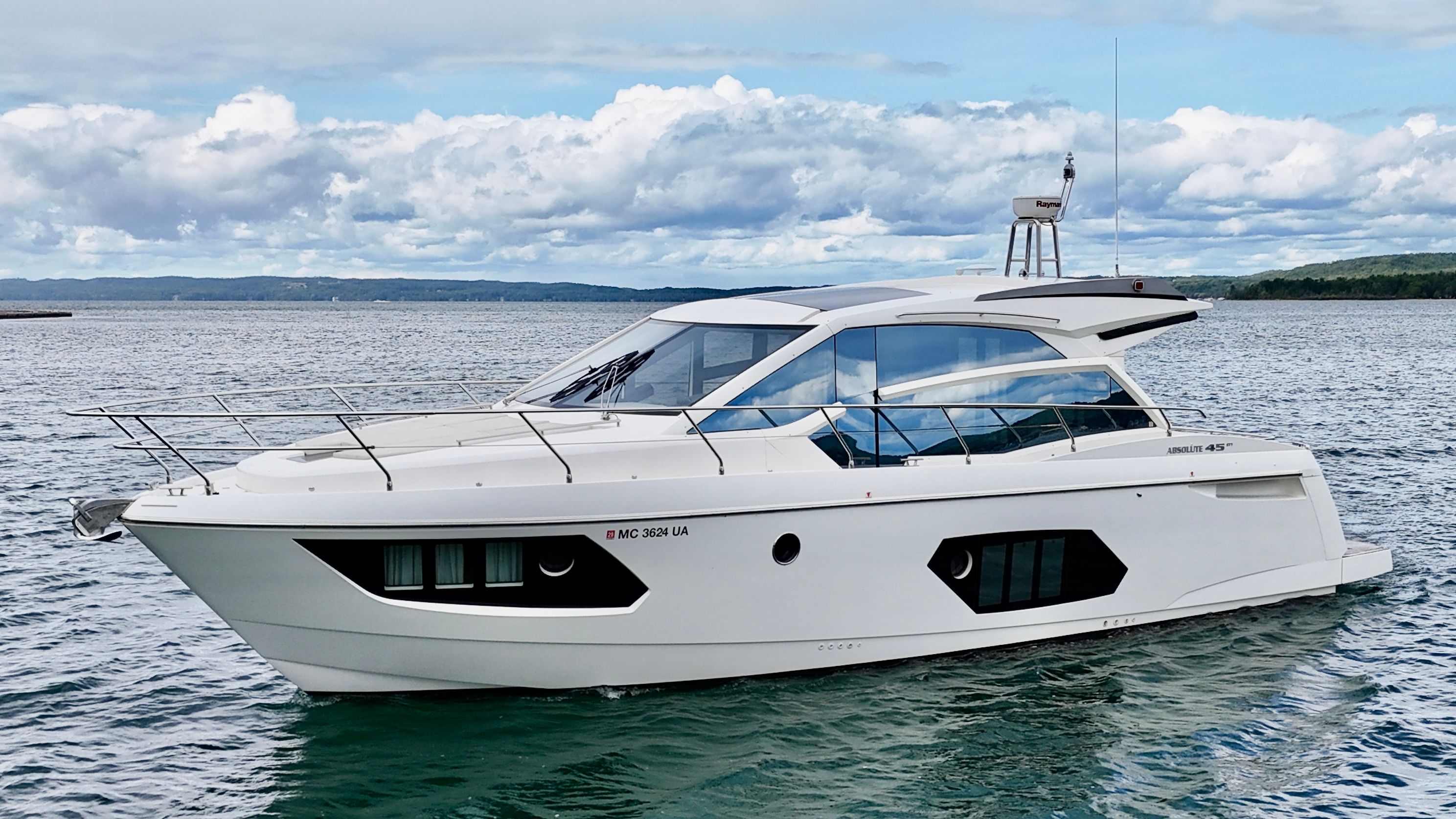 Absolute Sport Yacht