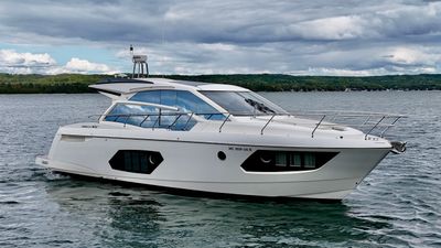 Yacht