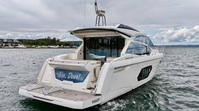 Yacht