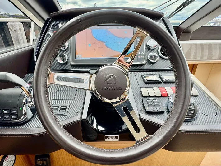 Yes Dear! Yacht Photos Pics 