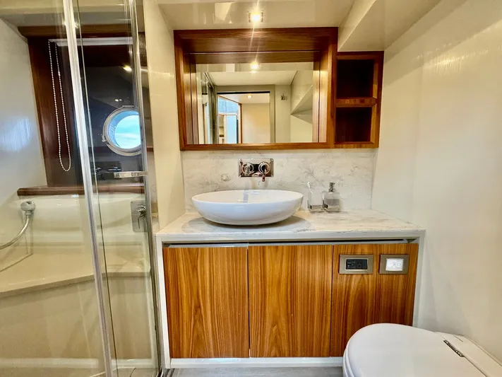 Yes Dear! Yacht Photos Pics 