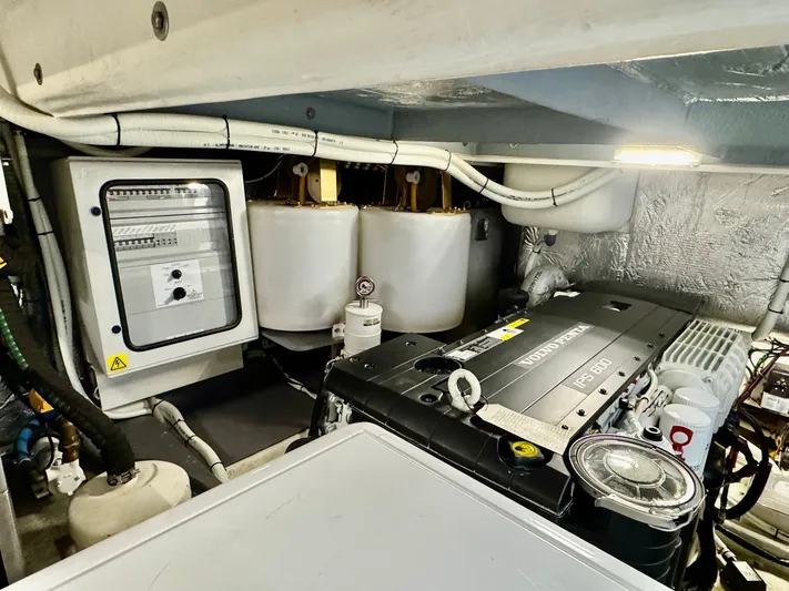 Yes Dear! Yacht Photos Pics 