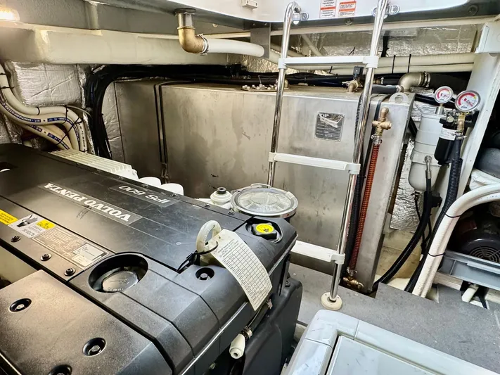 Yes Dear! Yacht Photos Pics 