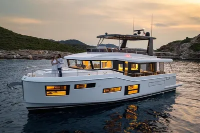 Beneteau Grand Trawler 63