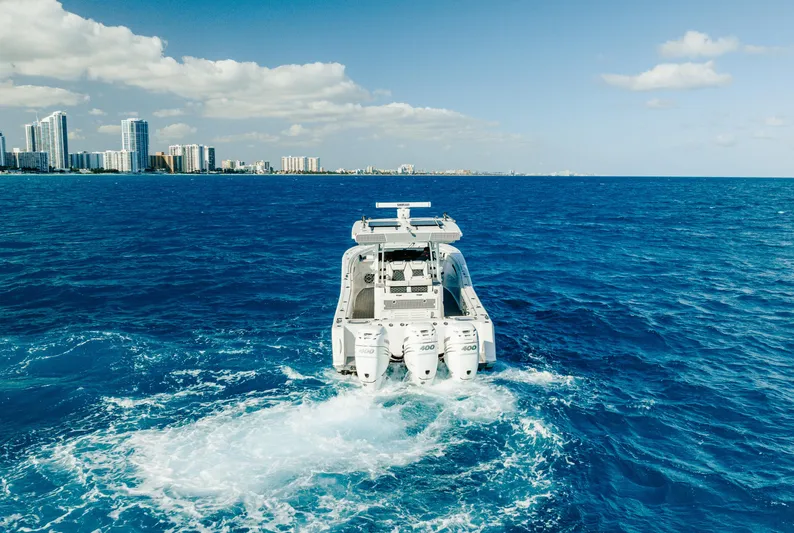 Bad Romance V Yacht Photos Pics 