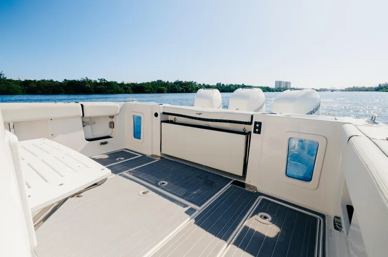 Bad Romance V Yacht Photos Pics 